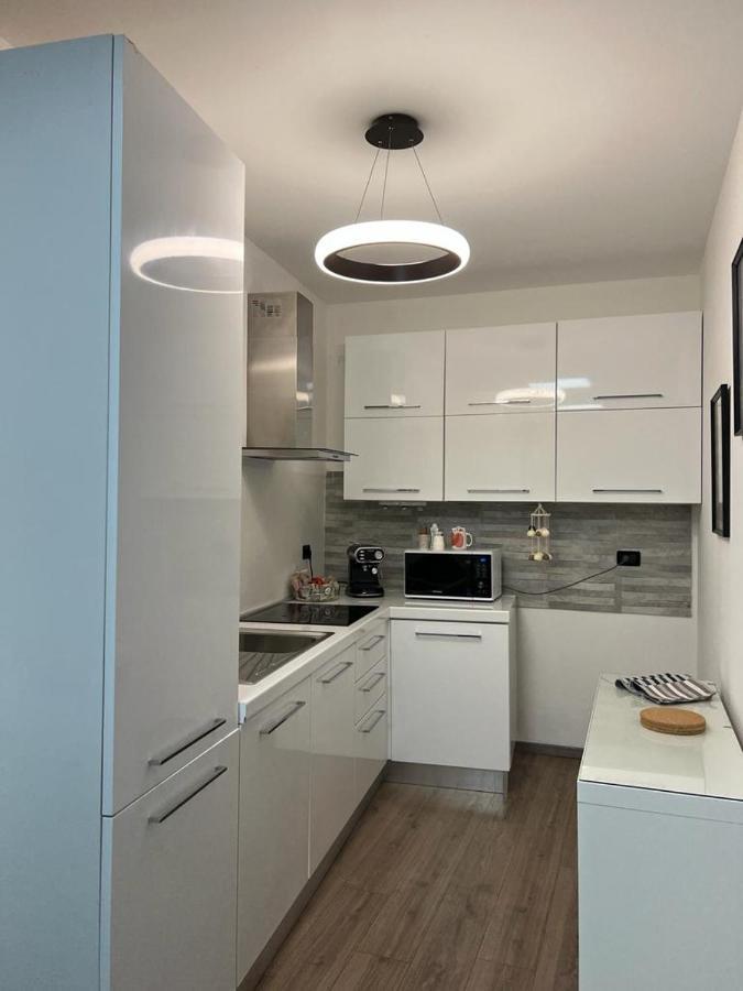 Regis B&B Appartamenti Centro Storico Кивасо Екстериор снимка