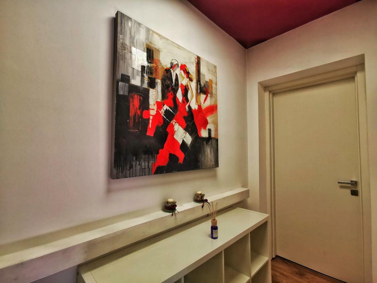 Regis B&B Appartamenti Centro Storico Кивасо Екстериор снимка